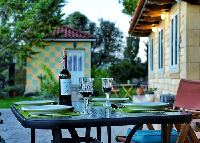 Case de vacanță Pear Tree Lixouri