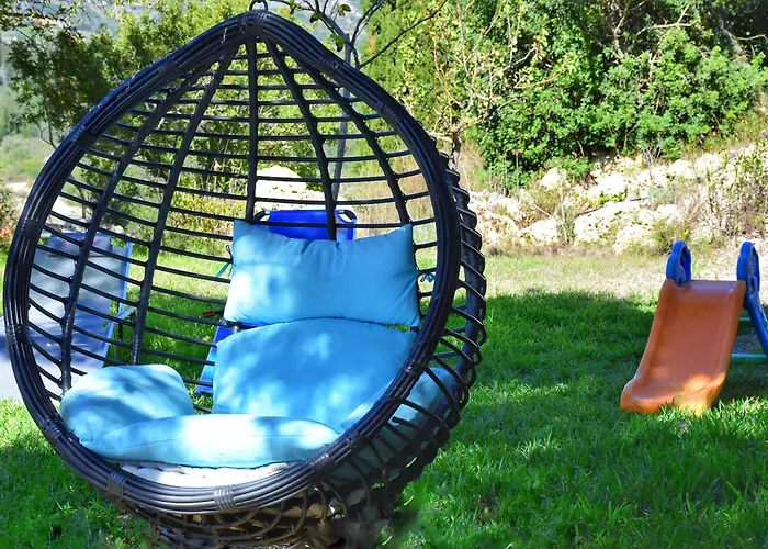 Case de vacanță Pear Tree Lixouri